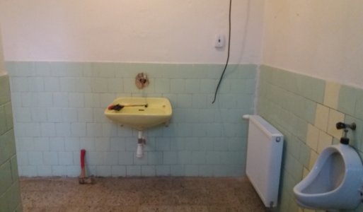 Oprava WC na poschodí OcÚ