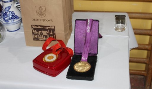 Stolnotenisová exhibícia máj 2019