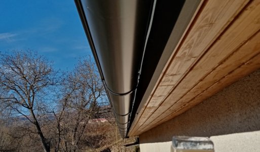 Výmena podhľadov a zvodov na budove MŠ 