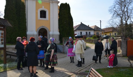 Inštalácia zborovej farárky v obci Betliar - vystúpenie FSk Hôra