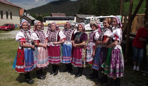 Folklórna skupina 4