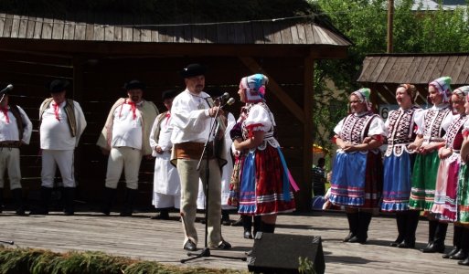 Folklórna skupina 4