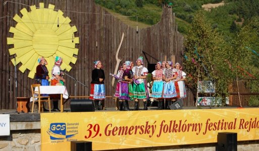 Folklórna skupina 7